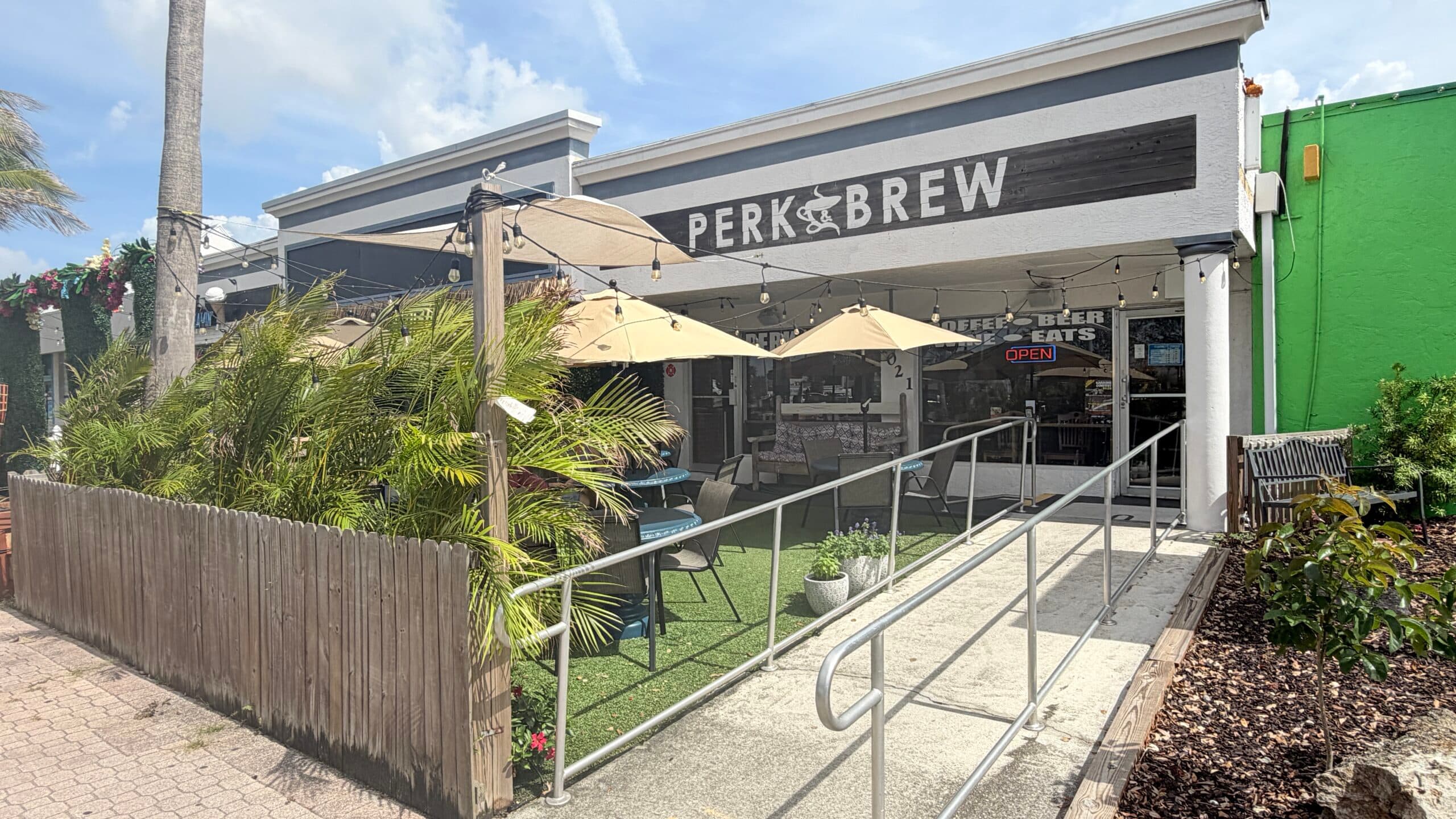 Perk & Brew Review: A Cozy Coffee Shop for Breakfast & Brunch in Cape Coral