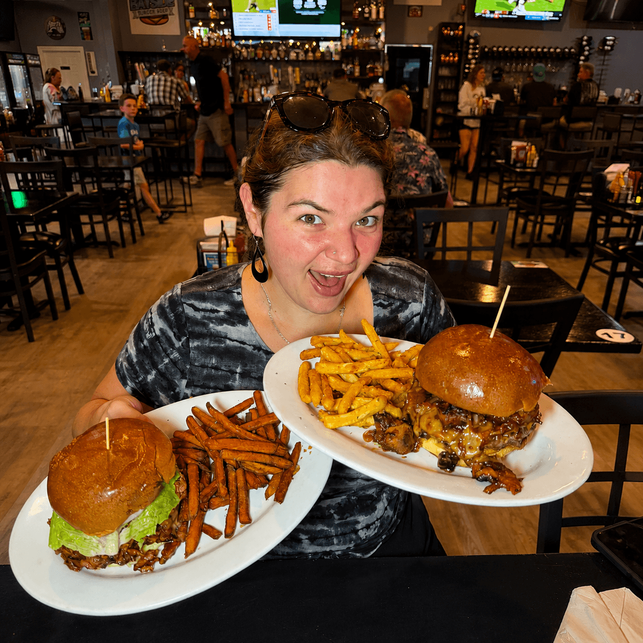 Bayside Burger & Beer Review: A Local Cape Coral Spot for Burgers, Drinks & More