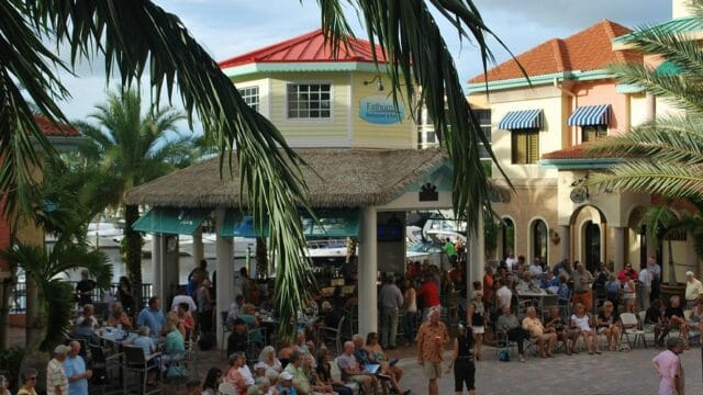 fathoms-restaurant-bar