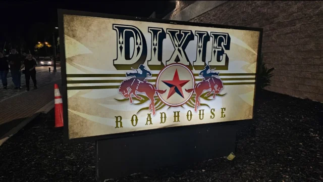 dixieroadhouse